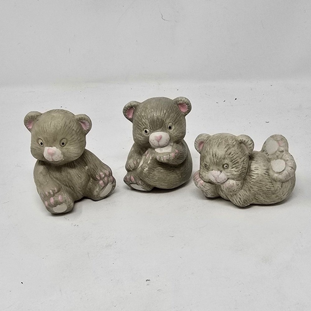 Vtg ceramic baby bear figurines set of 3 tan pink miniature nursery decor